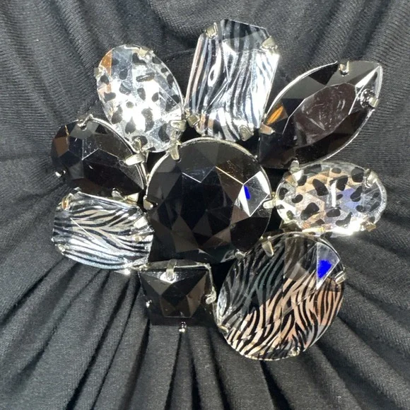 WHBM Black Sleeveless Top Draped Neck Jeweled Brooch Detail Womens Small - Picture 3 of 9